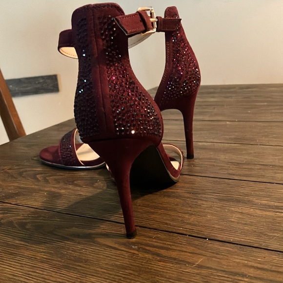 Marc Fisher Brand, Size 9.5M, like New, Color: Burgandy - Picture 6 of 6